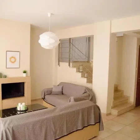 Mare فيلة Nea Iraklitsa